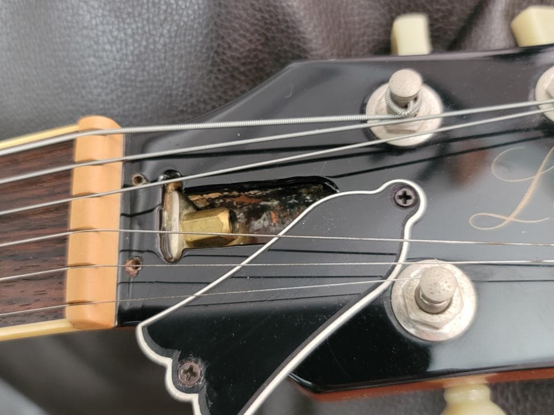 Bacchus ハニーバースト　タップスイッチ装備　中古完動品