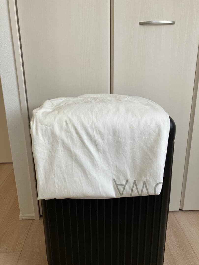 リモワ RIMOWA スーツケース　エッセンシャル チェックイン　M