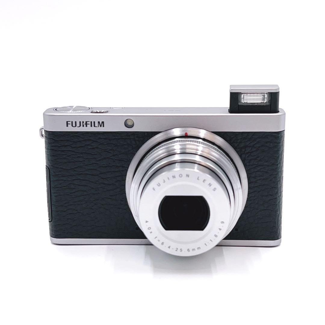 【外観美品】 FUJIFILM XF1 オールドデジカメ　レトロ