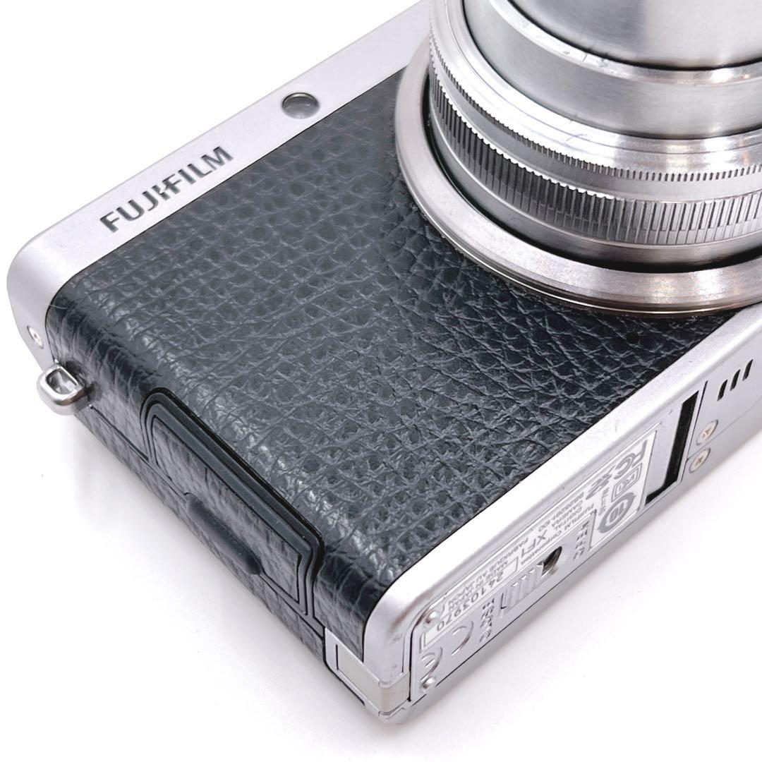 【外観美品】 FUJIFILM XF1 オールドデジカメ　レトロ