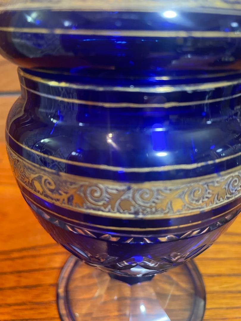 ゴブレット蓋付き　飾り　切子　金彩