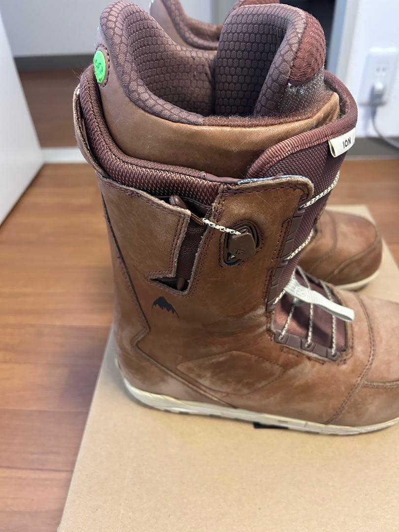 BURTON REDWING 日本正規品　8 コラボ　美品　ION