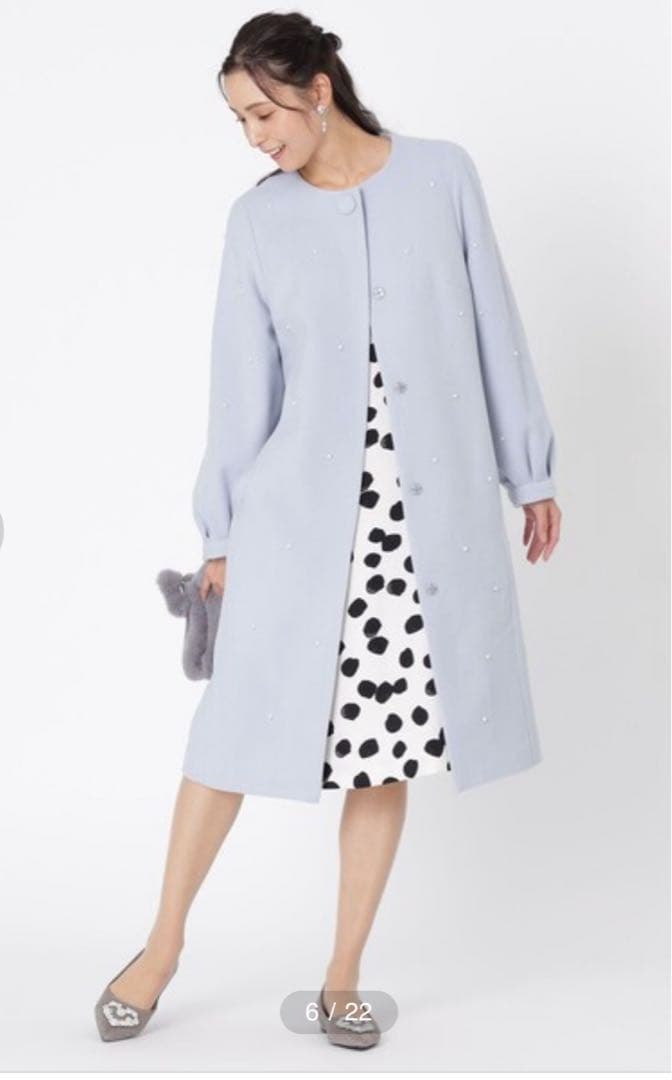 TOBECHICトゥービシック　　パール付　コート　冬　アウター