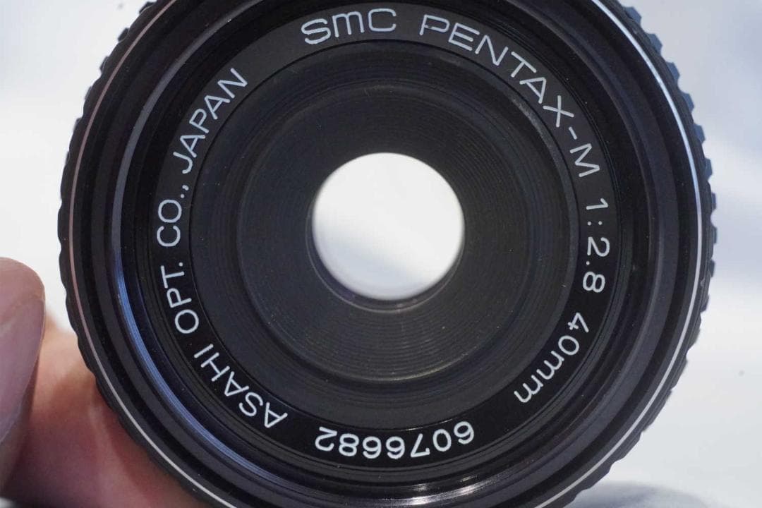 PENTAX MXとパンケーキ40ミリレンズ　どちらも難あり