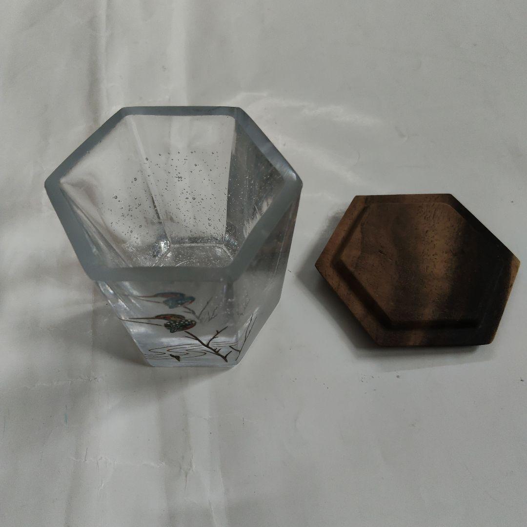 六角形のガラス棗 川蝉蒔絵