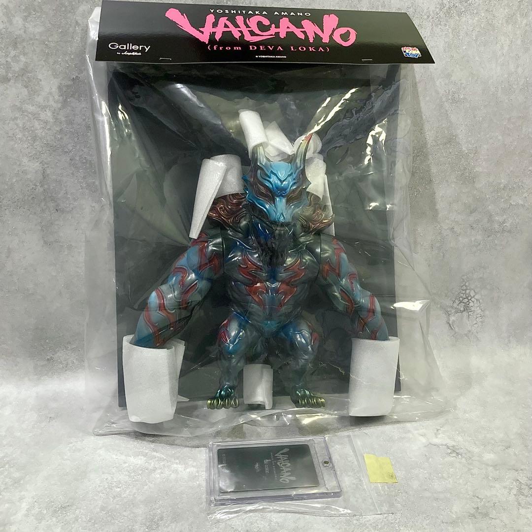 Gallery by Amplifier VALCANO 天野喜孝 ソフビ