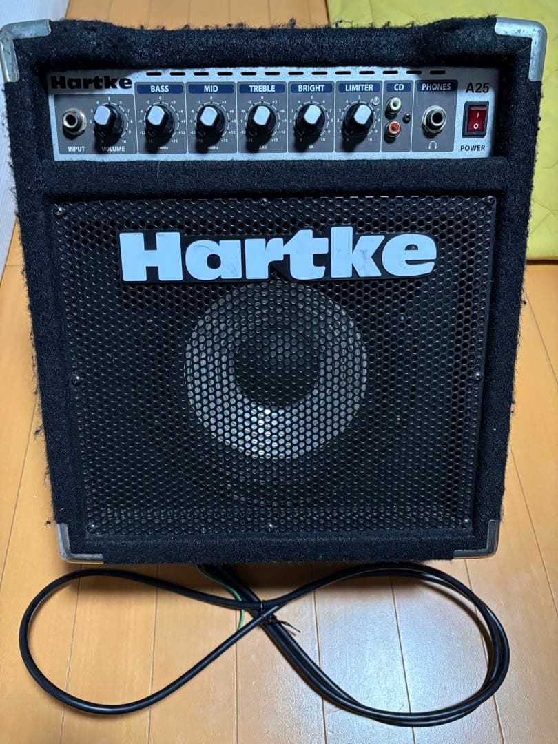 Hartke A25 ベース用アンプ 25W