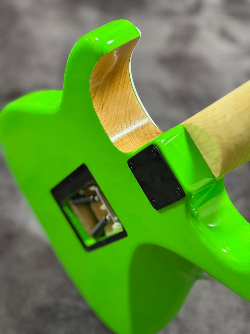 Charvel steve vai Green Meanie風MOD