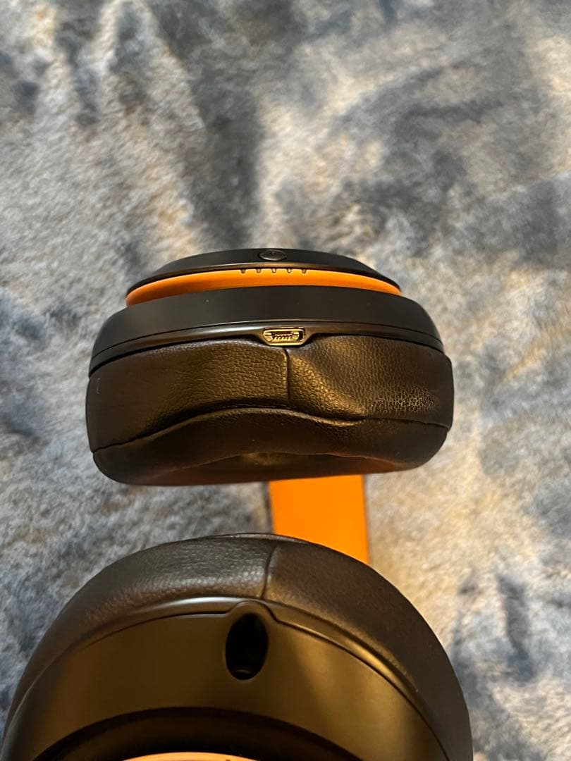 Beats Studioミッドナイトブラック　ケース、オーディオ、充電ケーブル付