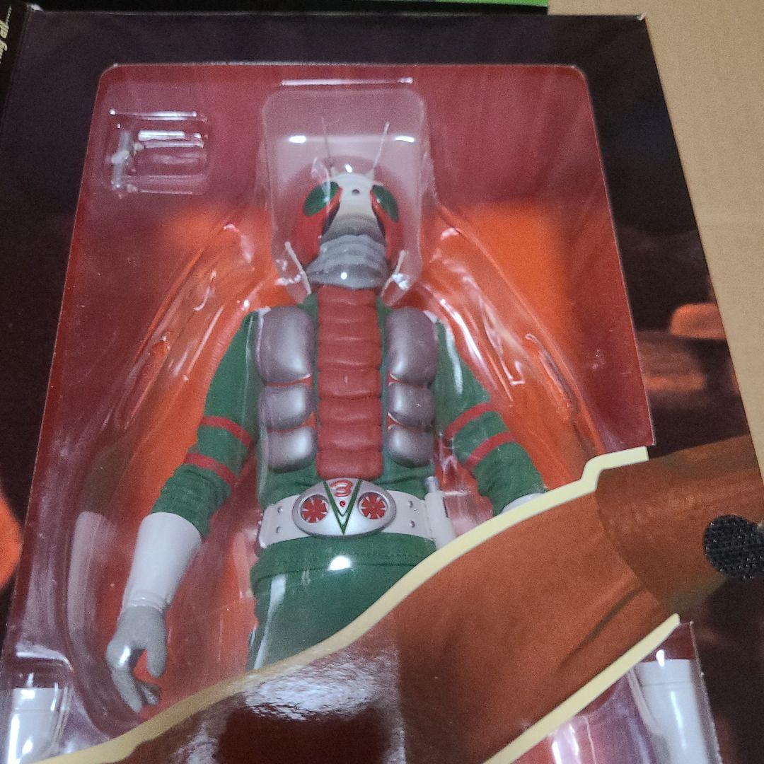 仮面ライダーV3 メディコムトイ&ハリケーン6分の1ダイキャストモデル