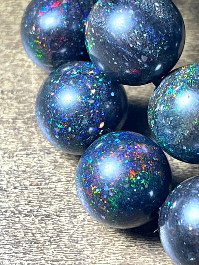 【新入荷】超高品質　ブラックマトリックスオパールブレス9.3㎜（新品未使用）虹色