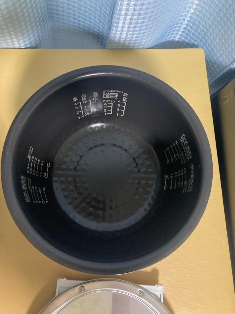 ★美品★　2022年製　HITACHI 圧力IH炊飯器 RZ-EF10E9MT