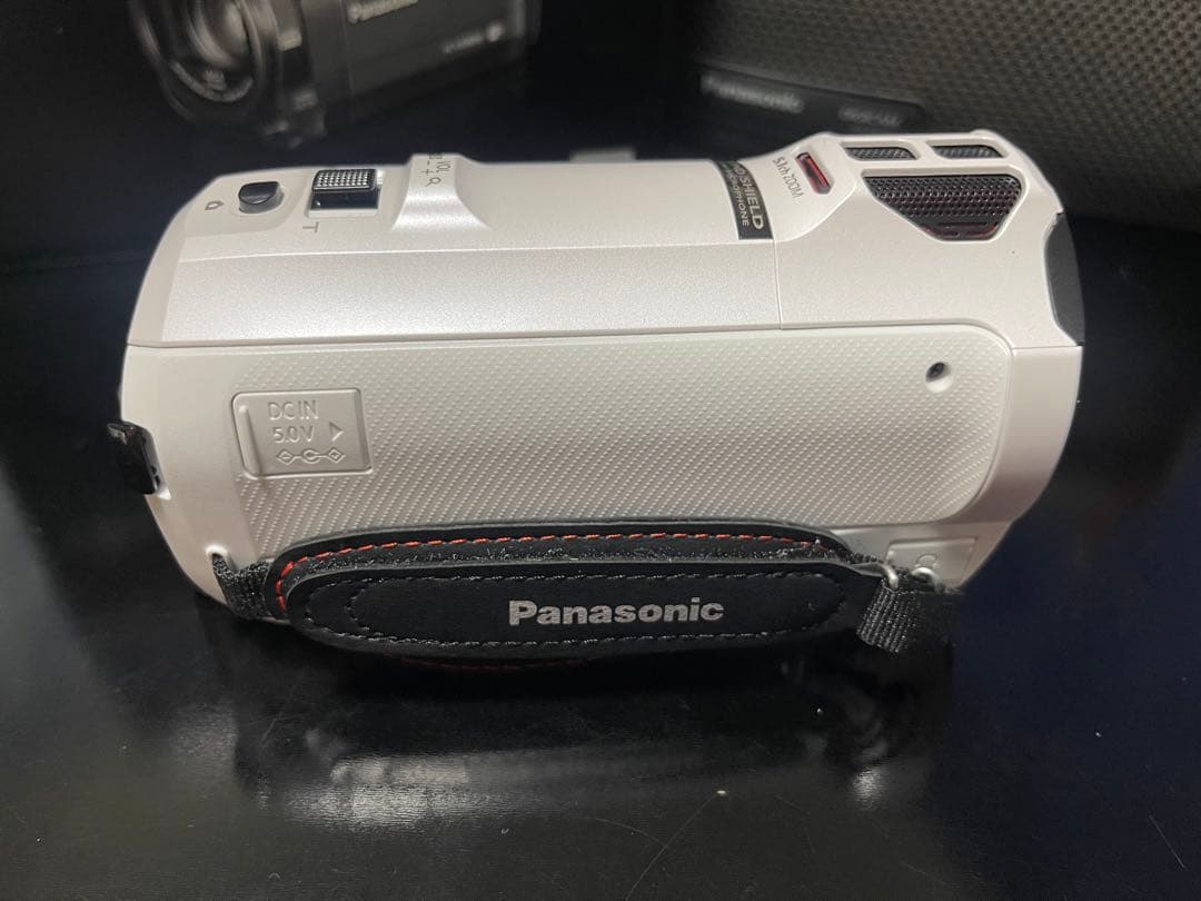 Panasonic HC-VX980M 4Kビデオカメラ 本体、三脚、収納ポーチ
