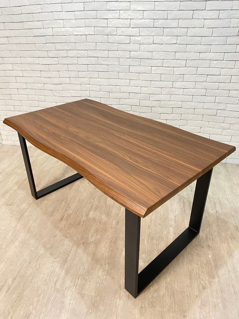 【東京都23区内は送料無料】140cm ダイニングテーブル　リビング　デスク　机