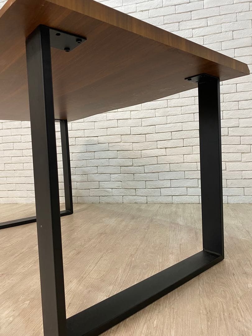 【東京都23区内は送料無料】140cm ダイニングテーブル　リビング　デスク　机