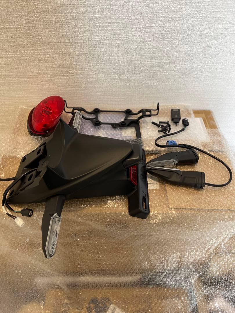 新車外し　z900rs テールランプ　ウィンカー　リレー　ハンドル