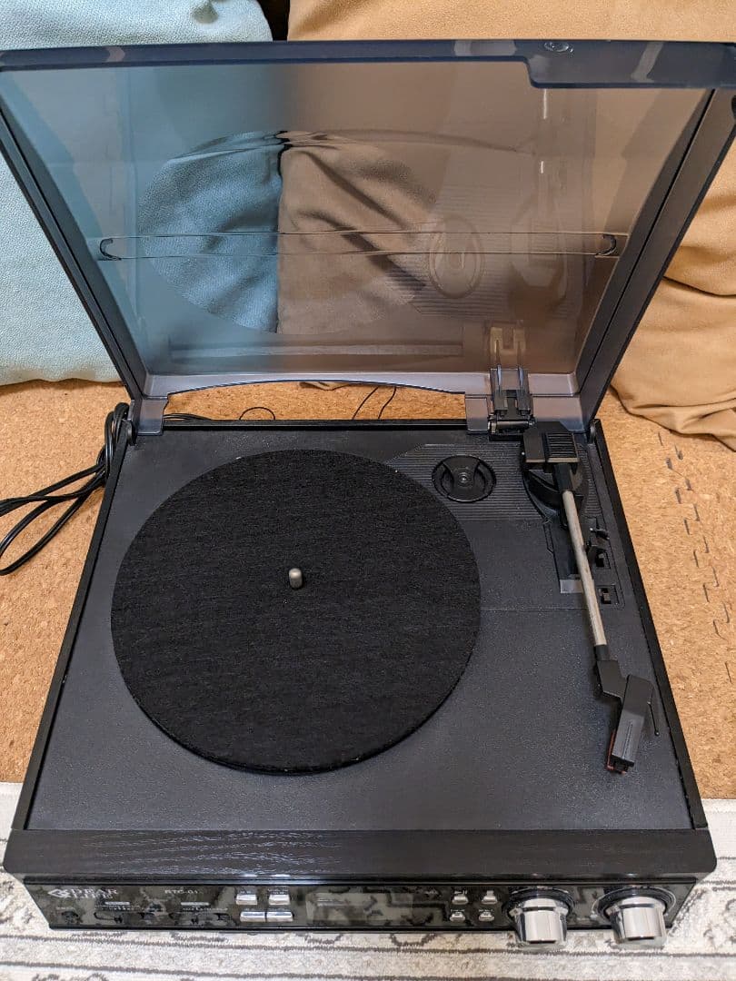 レコードプレーヤ　ラジオUSB端子搭載