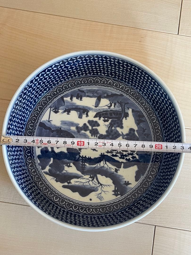 青白い風景画の深皿 陶器