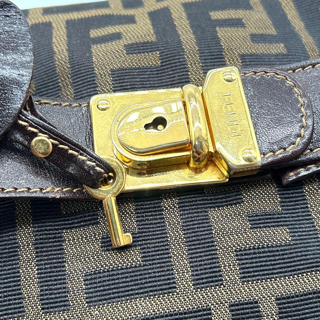 FENDI フェンディ バニティ ハンドバッグ ズッカ 鍵付き ブラウン