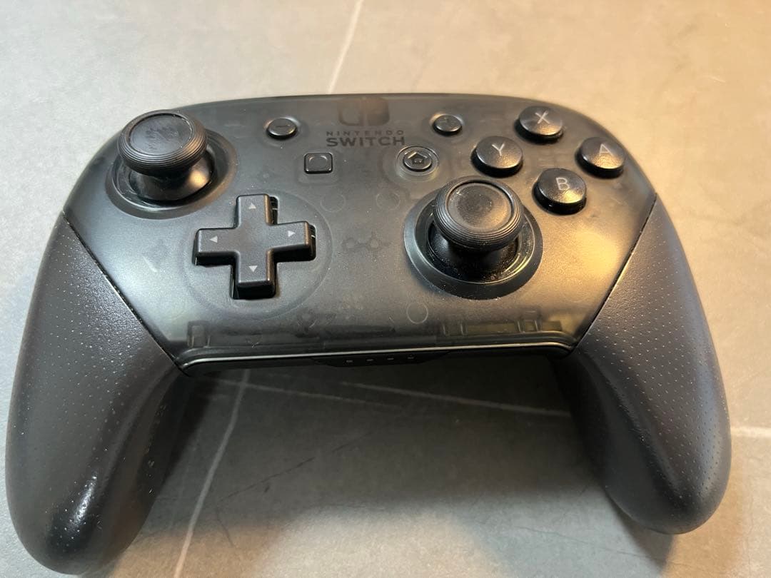 Nintendo Switch 本体　、プロコン、ケースのおまけ付き