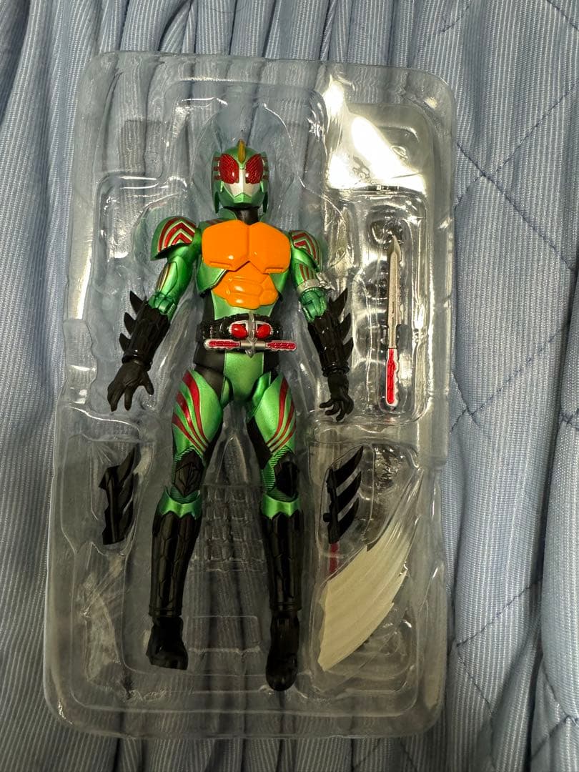 仮面ライダーアマゾンズ　フィギュアーツセット