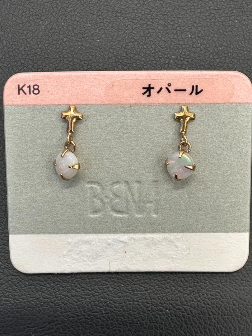 【未使用】K18 オパール 十字架 ピアス 0.4g