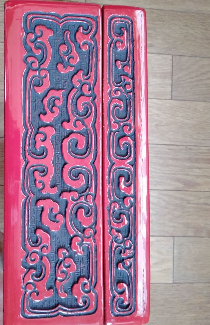 最終値下げ　中国骨董【古い唐物山水人物図彫漆堆朱大きめご硯箱、文箱、物入れ】希少