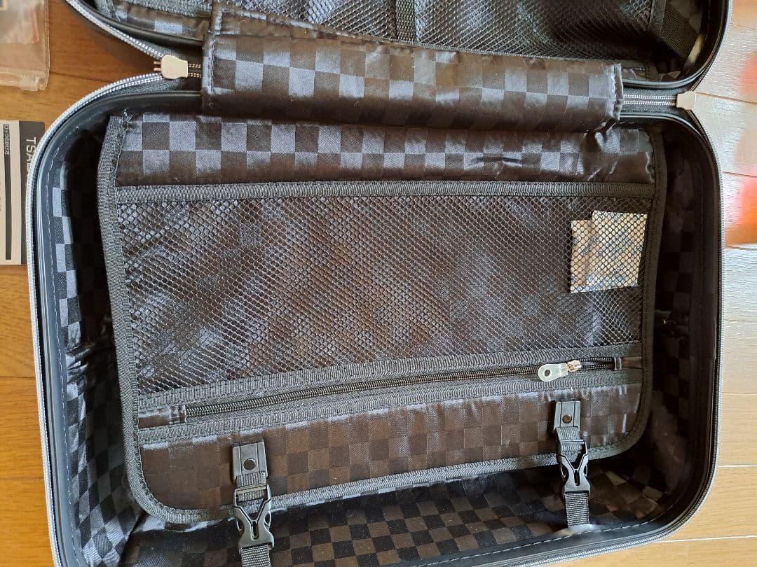 【新品】ANA オリジナルキャリーケース　スーツケース　機内持ち込み　メタリック