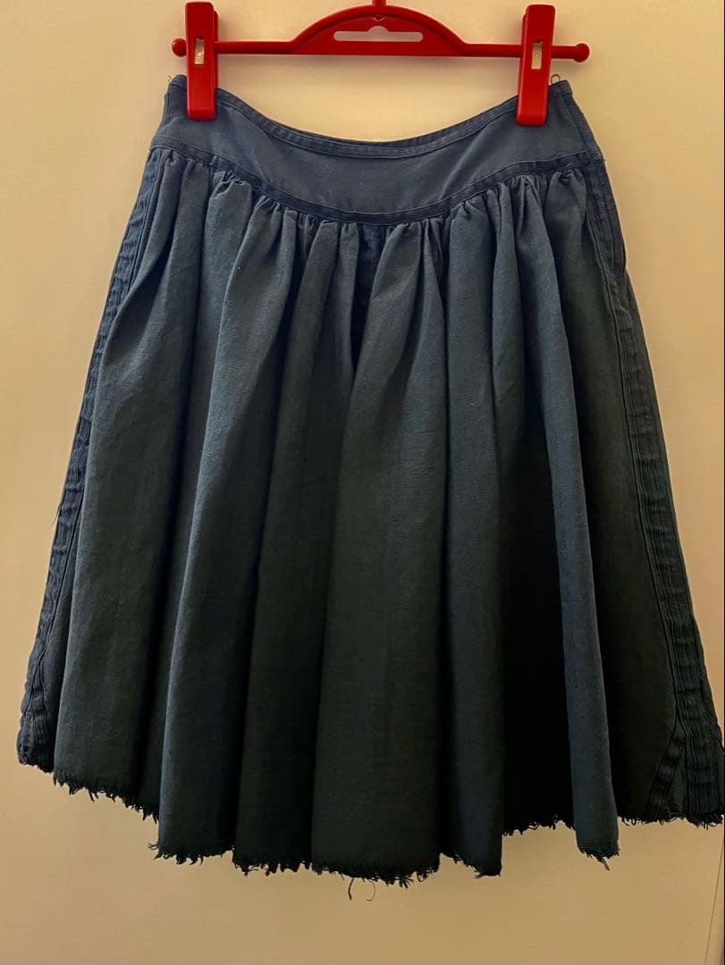 スカート　たっぷり生地　シルク混　黒　ドリスヴァンノッテン