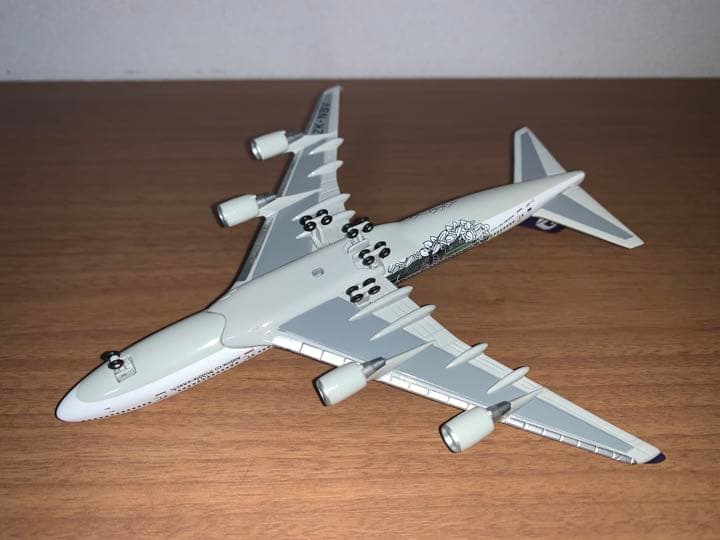 AIR NEWZEALAND B747-419 1/400 特別塗装機