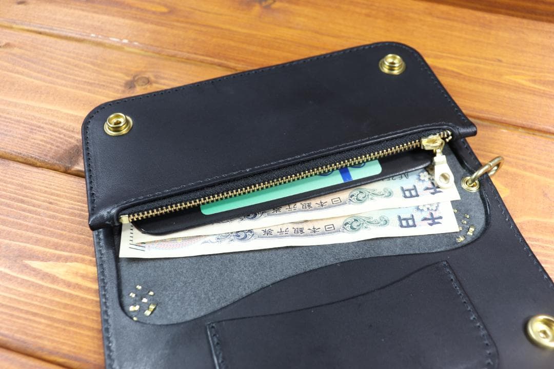 【即納商品】フラワー　スタッズロングウォレット