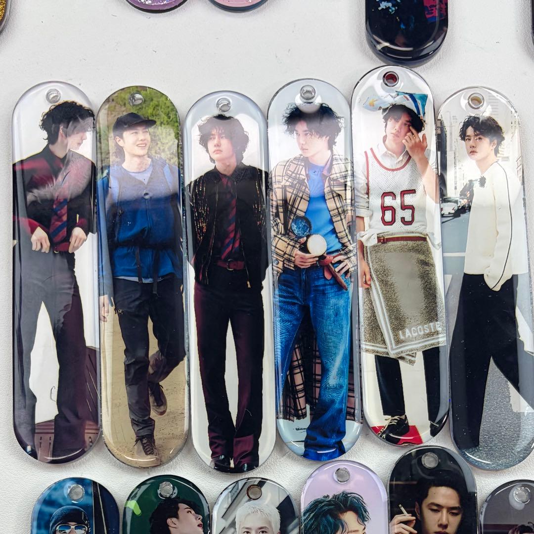 王一博 新作　可愛い　栞　レジンキーホルダー 12点セット❣️0122