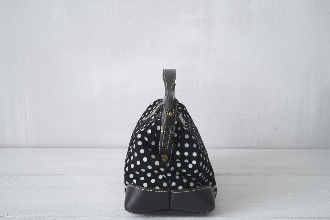 Acru レザーバッグ 本革 レザー カメラバッグ 美品 アクリュ ハンドバッグ