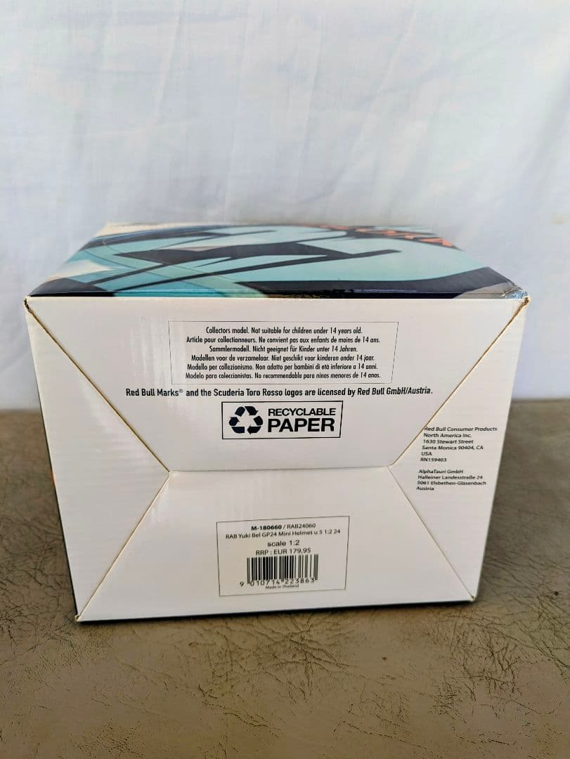 角田裕毅　ヘルメット　1/2　サイン入り　F1　レーシングブルズ　HONDA