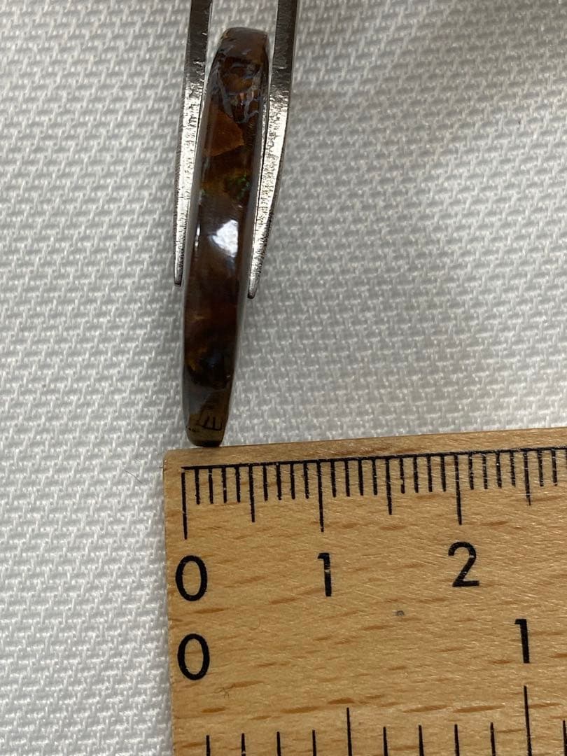 ボルダーオパール　穴あき　約24カラット