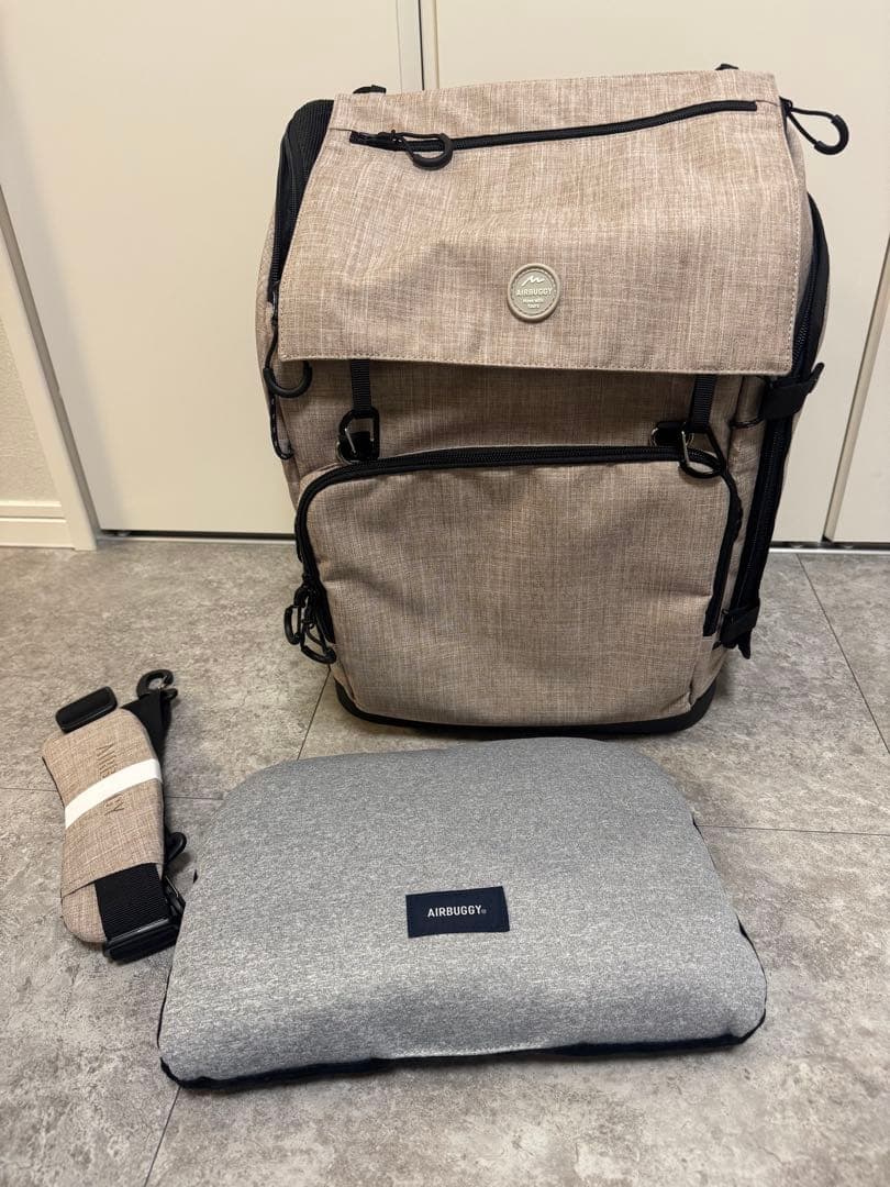 新品　エアバギー　バックパックキャリー　レギュラー【専用クッション付き】