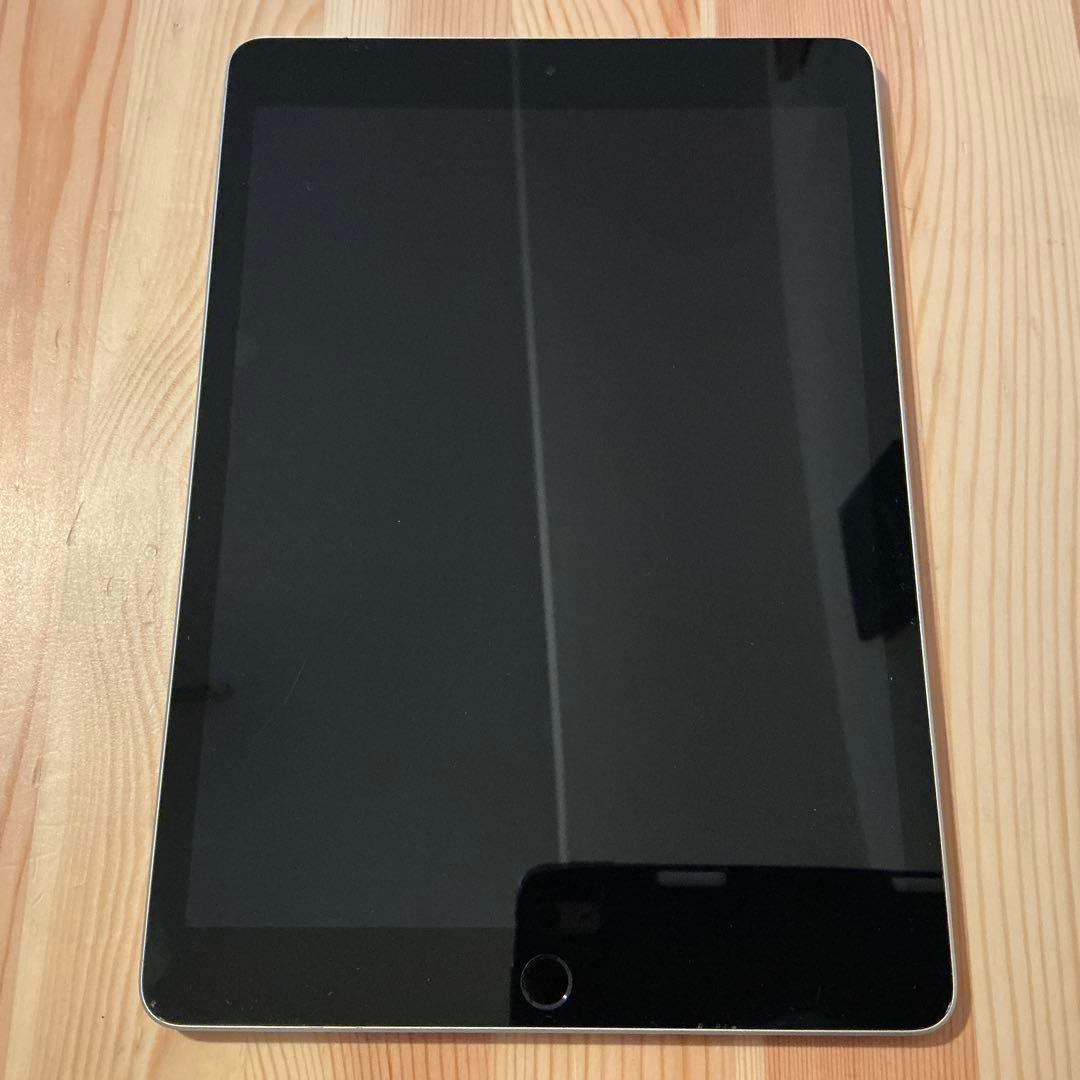 iPad 第9世代 シルバー 本体 ジャンク