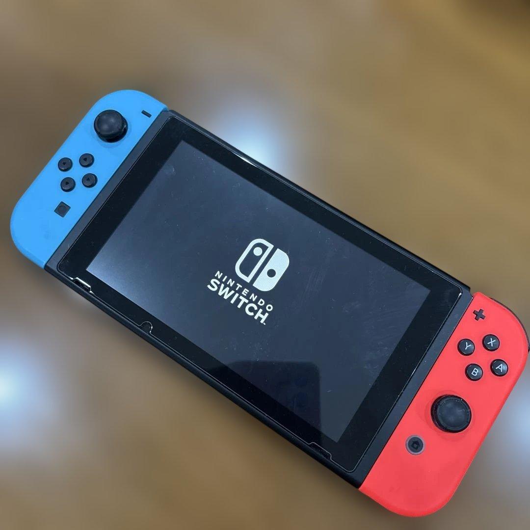 Nintendo Switch本体　ネオンブルー/ネオンレッド