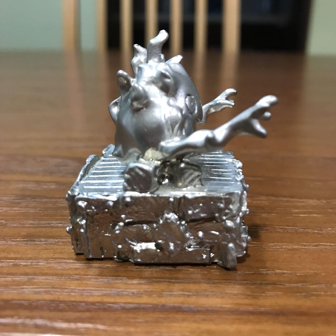 最終値下げです。ハウルの城、ガルシファ置物。