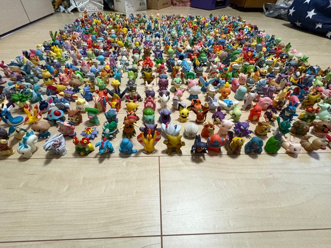 ポケモンキッズ　指人形　フィギュア　まとめ売り 700体