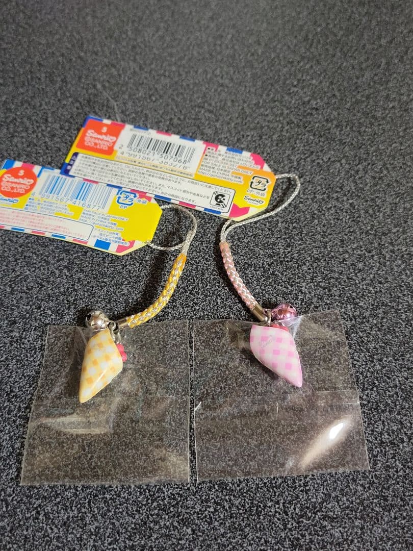 ✨新品、未使用✨ご当地キティ　東京　原宿限定　バニラ　イチゴクレープ　2個セット