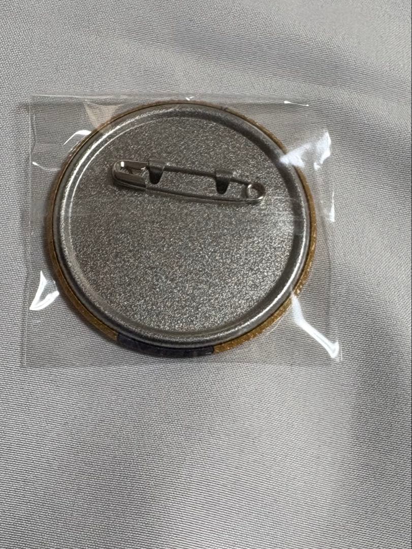 ブルーロック　ブルロ　birthdayflower 缶バッジ　潔世一　84点