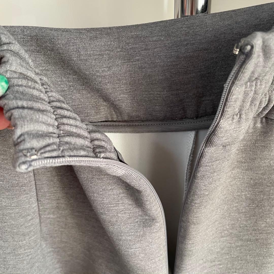 【新品未使用】JENNE 日本製美ラインストレッチキュロット　グレーS 25SS