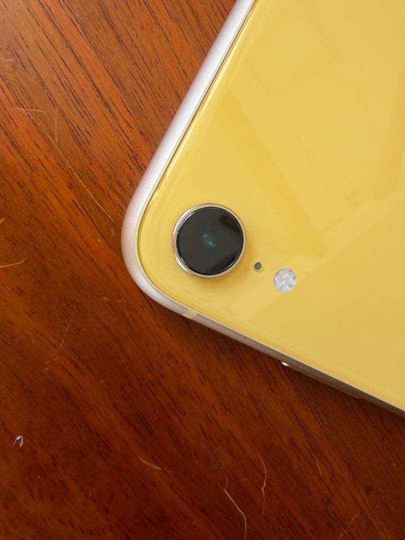 iPhone XR イエロー　SIMフリー 64GB 美品！