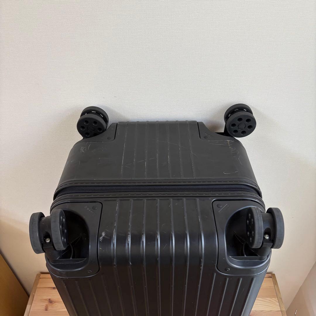 生涯保証　RIMOWA Essential Trunk Plus キャリケース