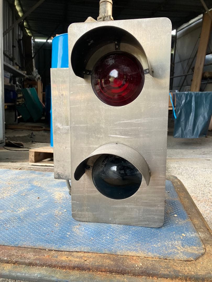 値下げ❗️信号機　インテリアに‼️ 中古品　送料無料