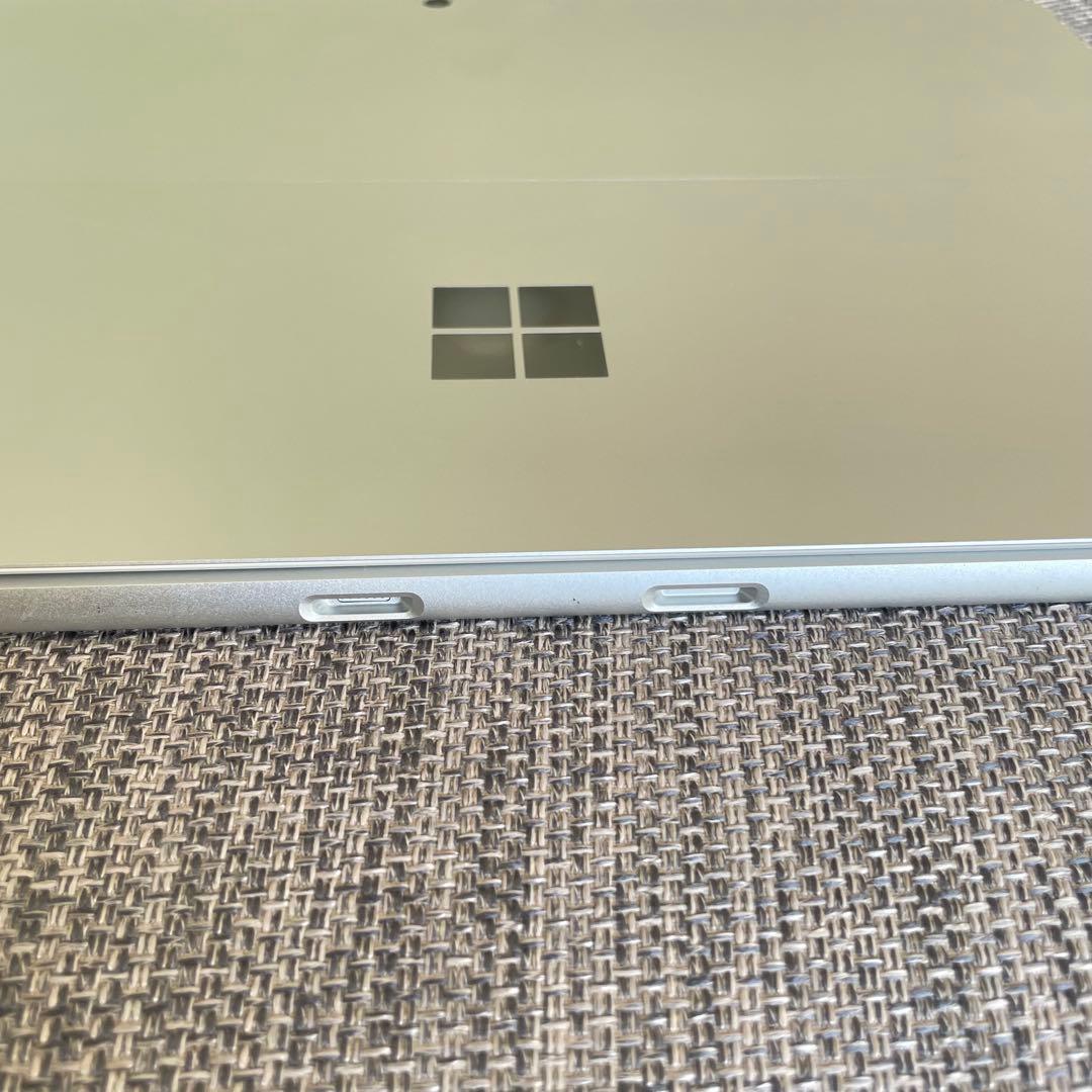 Windowsタブレット本体 Microsoft Surface Pro 8 8GB,128GB SSD