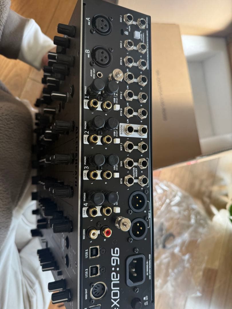 ALLEN&HEATH XONE:96 アナログミキサー