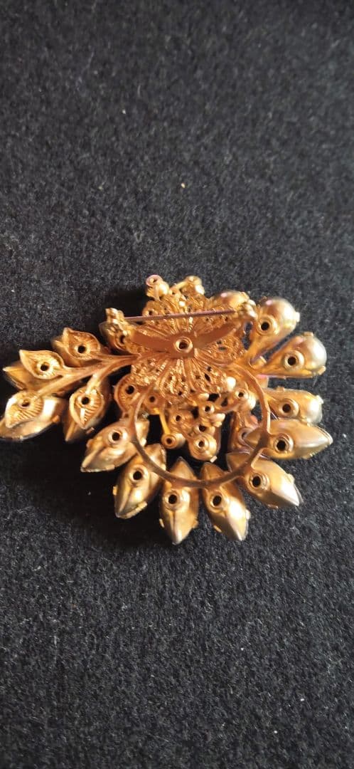 アンティーク　ミラクルガラスのブローチ