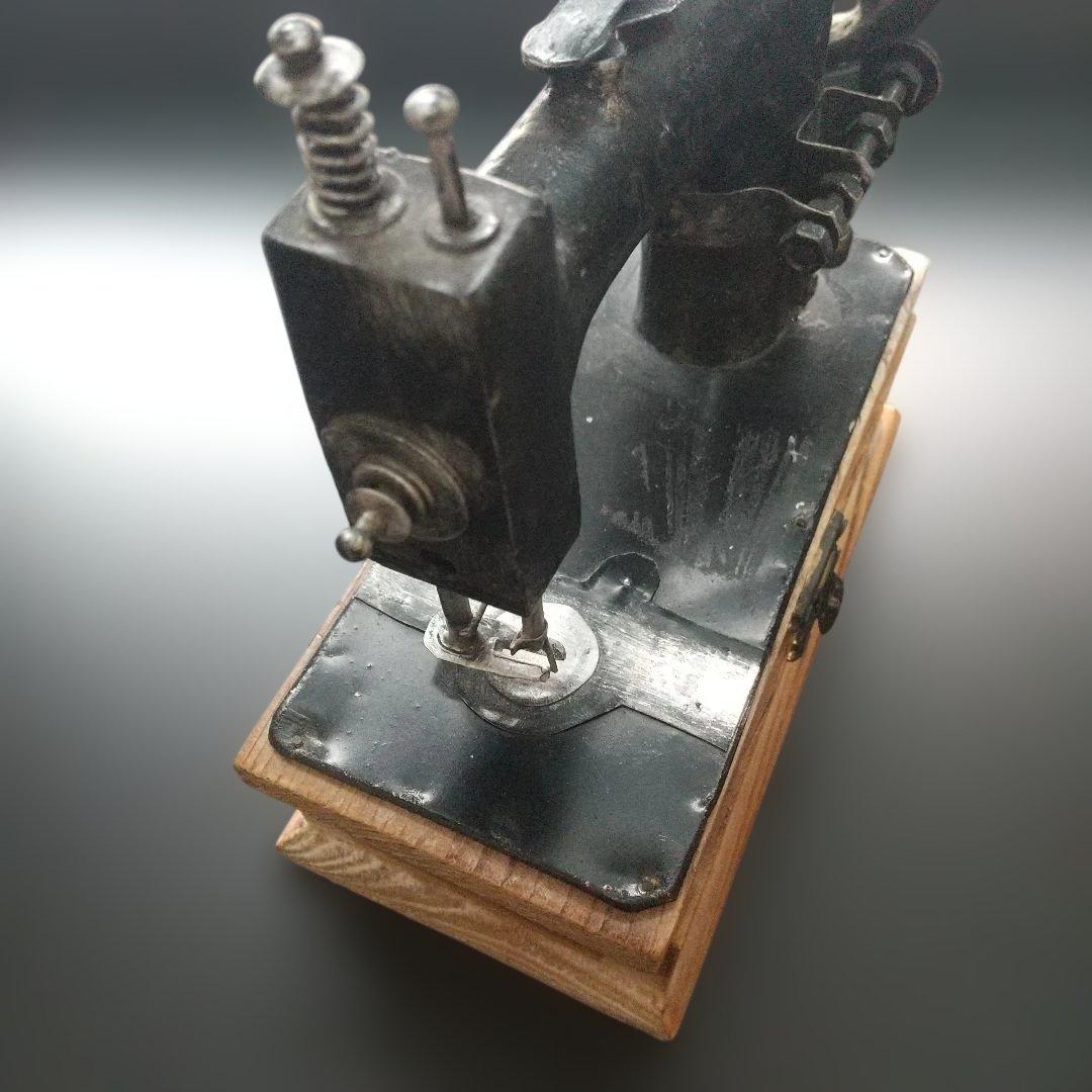 【 アンティーク 】 手動ミシン デザイン 小物入れ インテリア